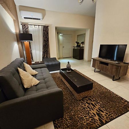 Victorino House En El Cerro De Las Rosas Con Cochera คอร์โดบา ภายนอก รูปภาพ